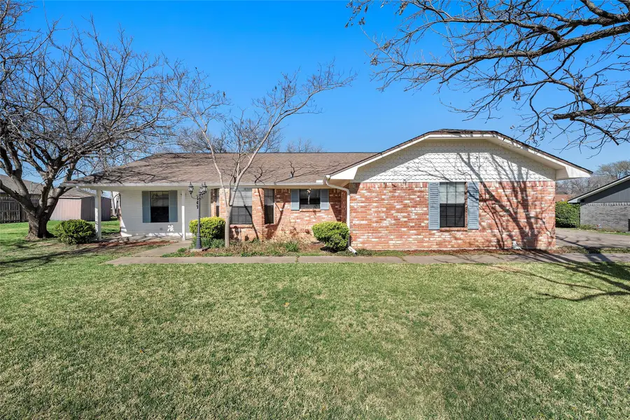 107 Elmore Drive, Woodway, TX 76712 - #2