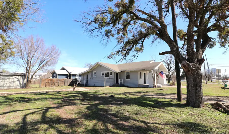 100 N Files Street, Itasca, TX 76055 - #2