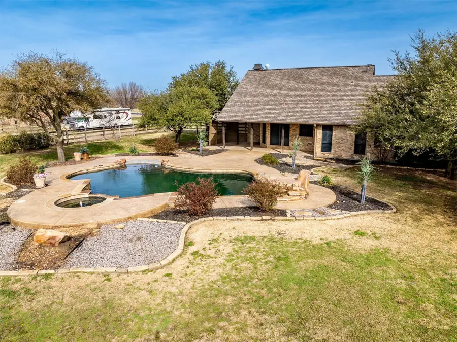 6210 Deer Run Road, Sanger, TX 76266 - #2