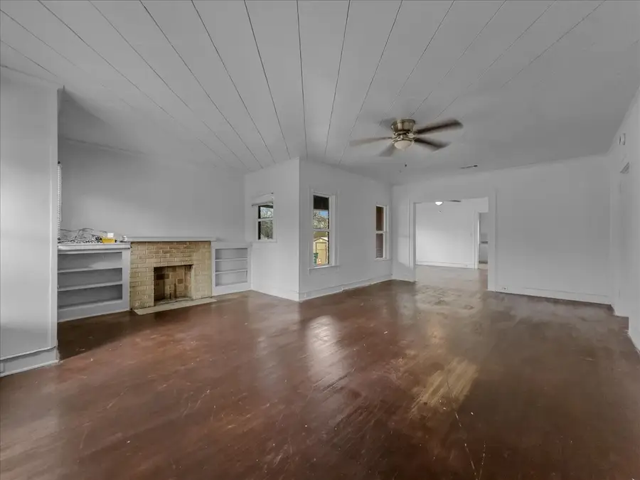 817 Marion Avenue, Fort Worth, TX 76104 - #2