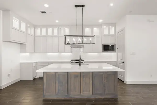 1834 Wittington Place, Dallas, TX 75234