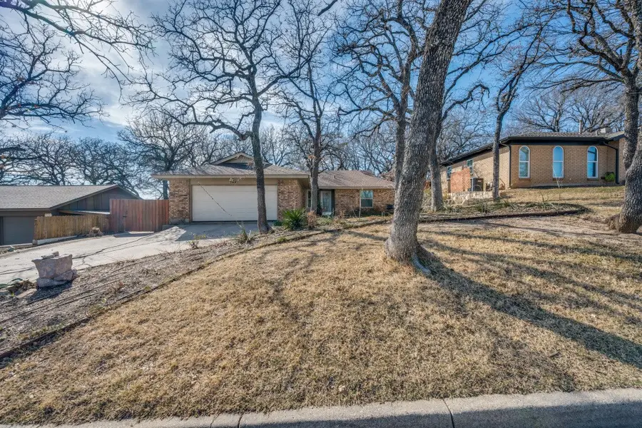 7021 Crabtree Lane, North Richland Hills, TX 76182 - #2