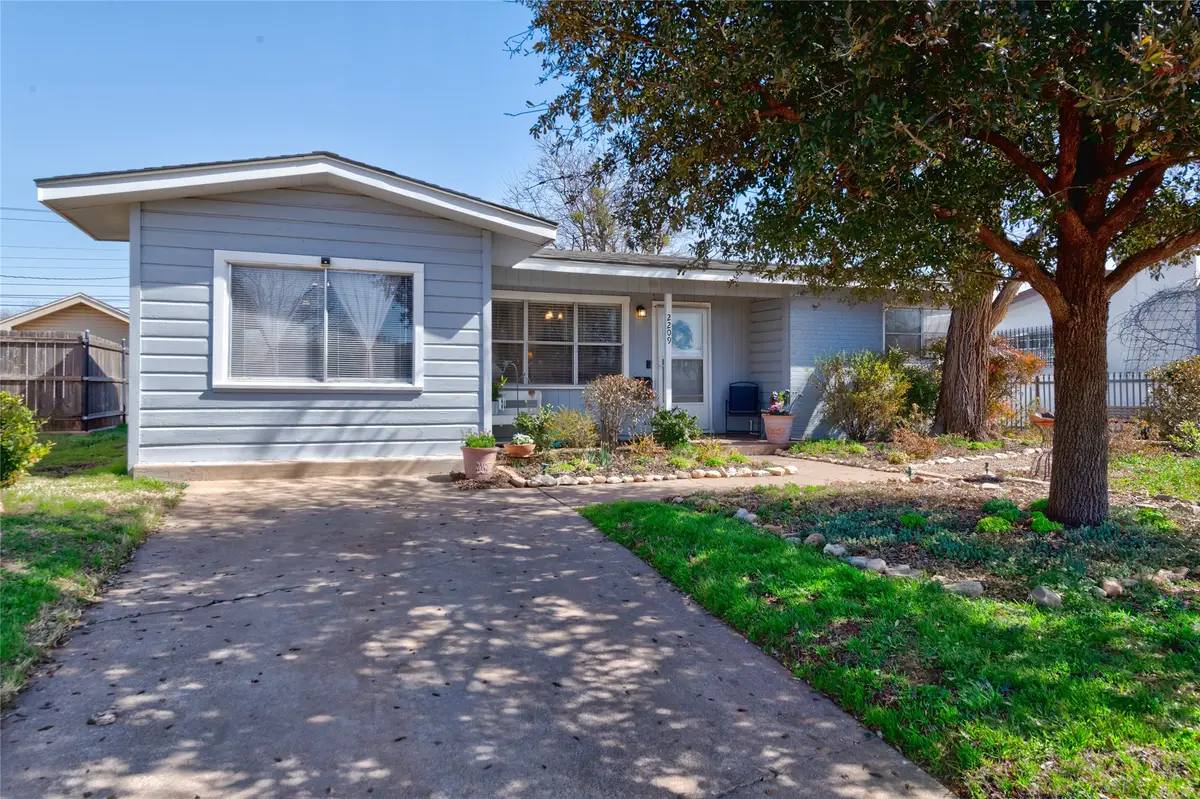 2209 N Mockingbird Lane, Abilene, TX 79603 - #1