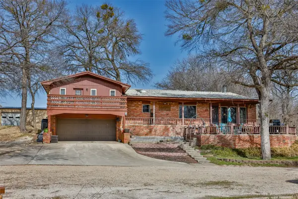 231 Hickory Street, Lindsay, TX 76250