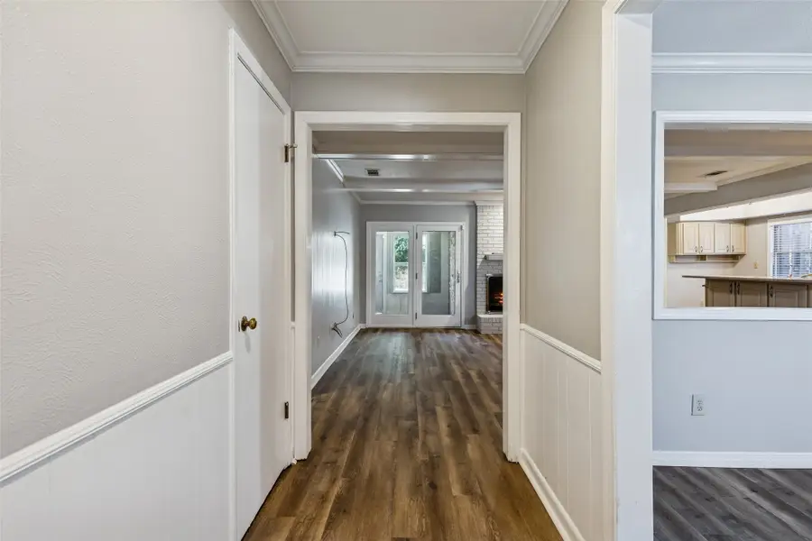 1017 Denmark Street, Grand Prairie, TX 75050 - #2