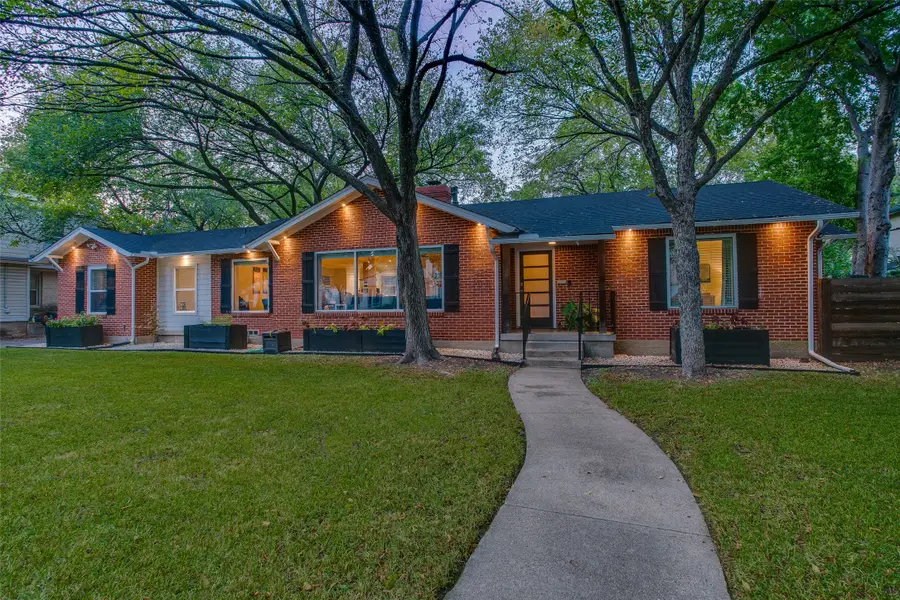 2415 Sunset Avenue, Dallas, TX 75211 - #2