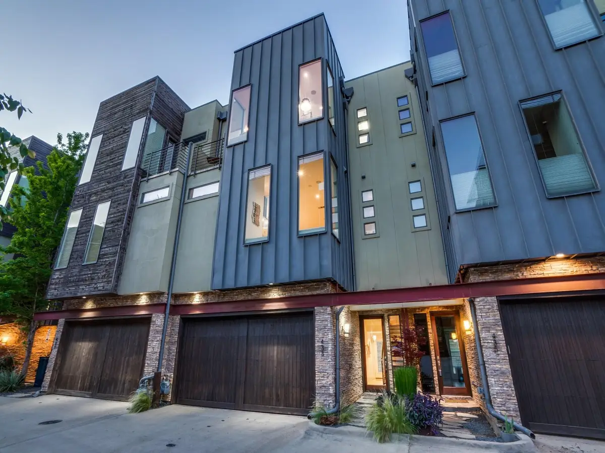 433 Trinity River Circle, Dallas, TX 75203 - #1