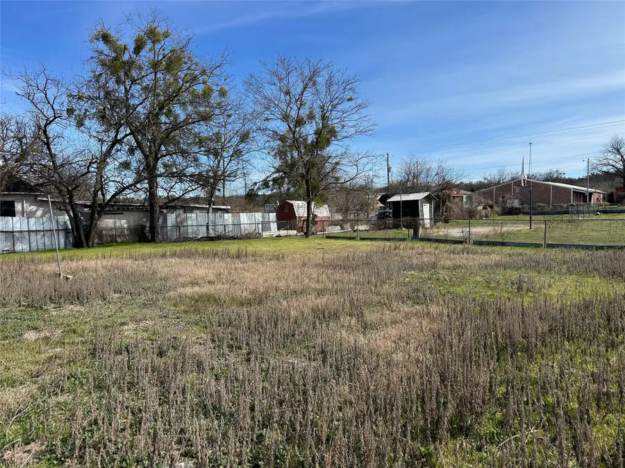 605 W Church Street, San Saba, TX 76877 - #3