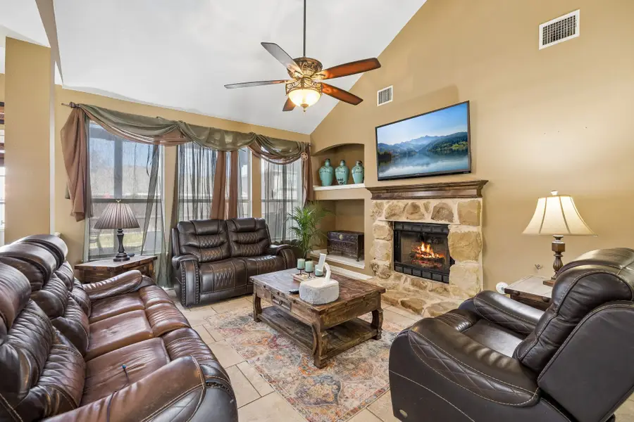 3103 Mason Avenue, Corinth, TX 76210 - #2