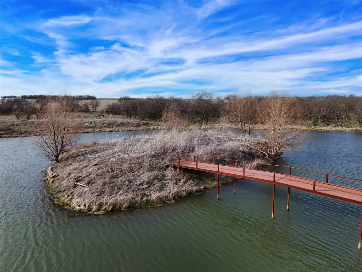 9784 County Line South, Axtell, TX 76624 - #1