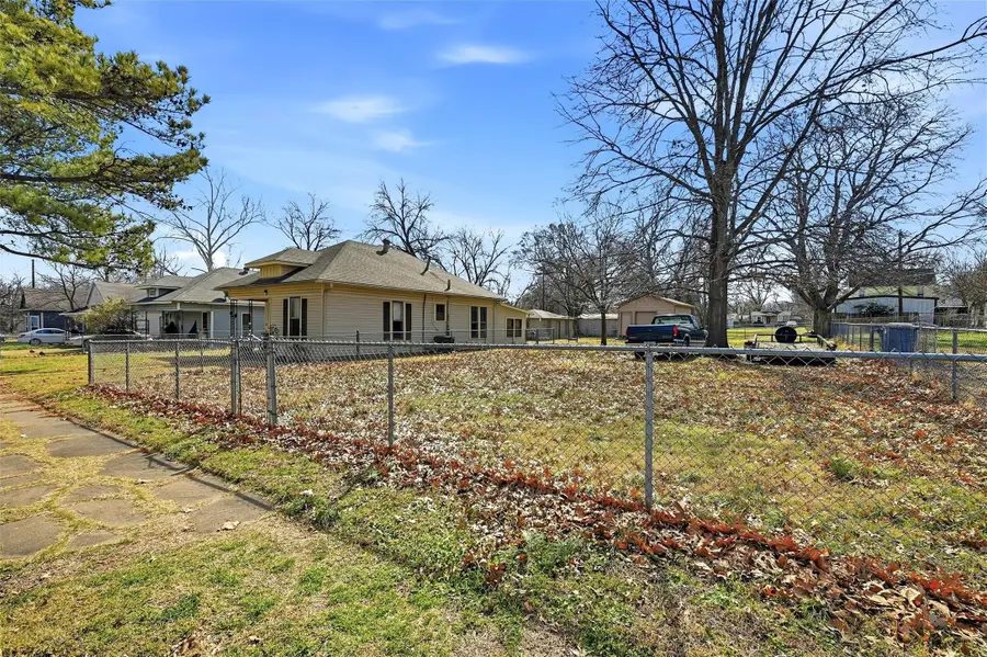918 W Morgan Street, Denison, TX 75020 - #3