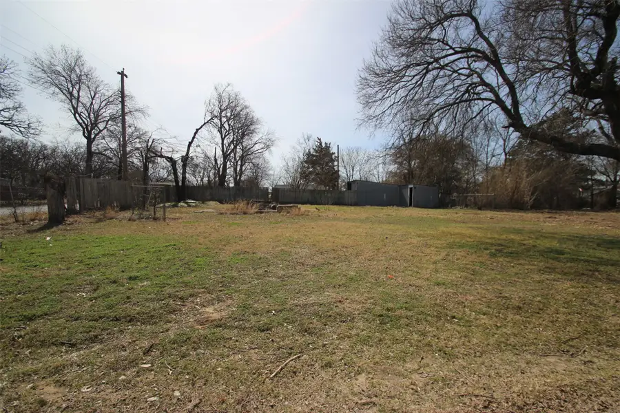 230 Sherman Drive, Pottsboro, TX 75076 - #3