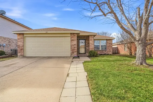 521 Oriel Circle, Fort Worth, TX 76036