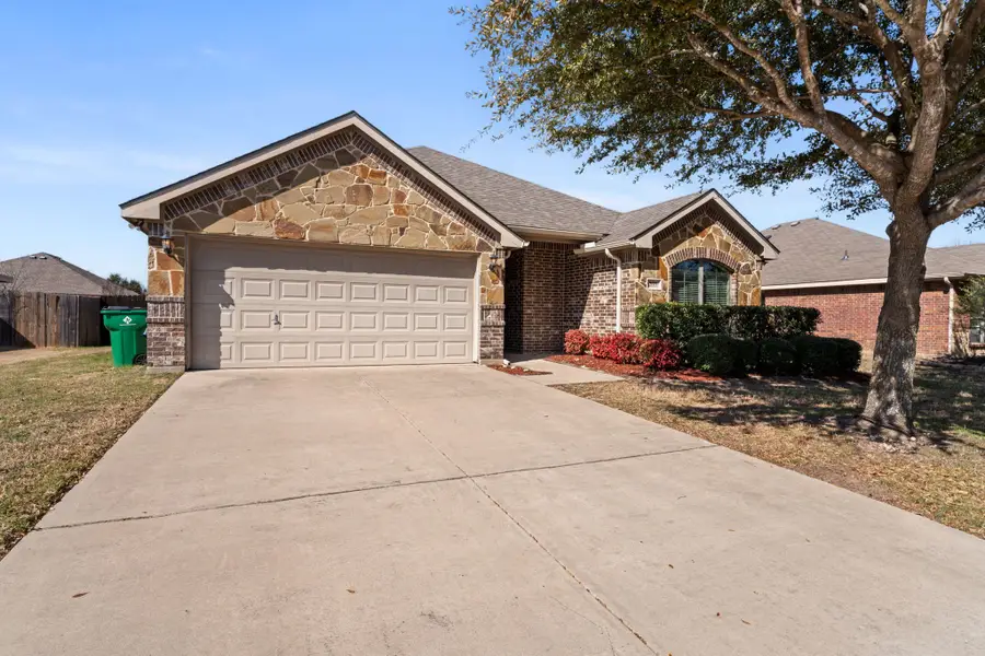205 Commonwealth Circle, Waxahachie, TX 75165 - #2