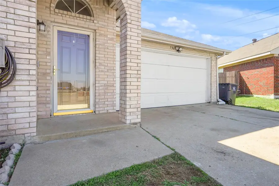736 W Colony Drive, Arlington, TX 76001 - #2