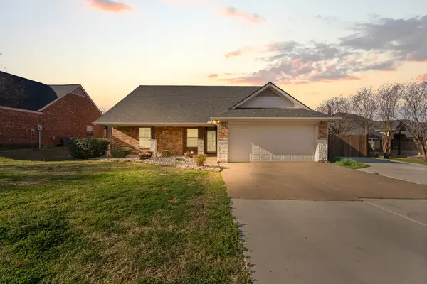 529 Mckittrick Court, Godley, TX 76044