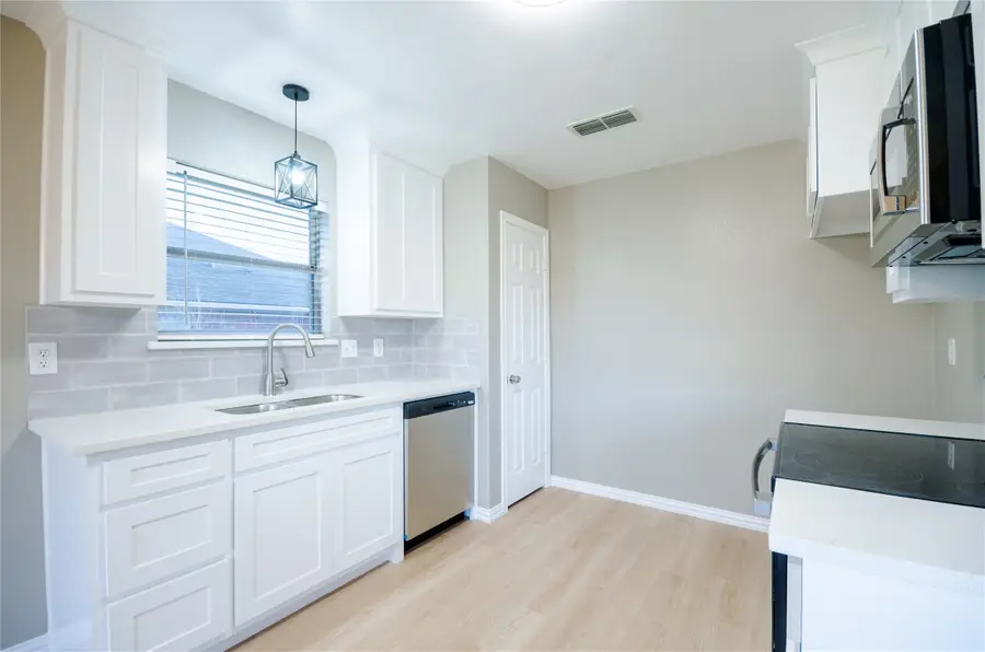 200 Seminole Trail, Alvarado, TX 76009 - #3