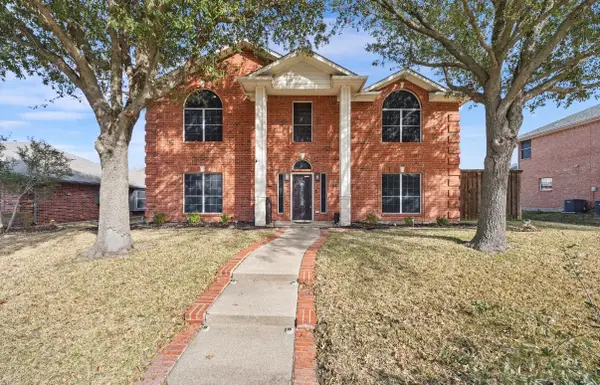 7006 Barton Creek Drive, Rowlett, TX 75089