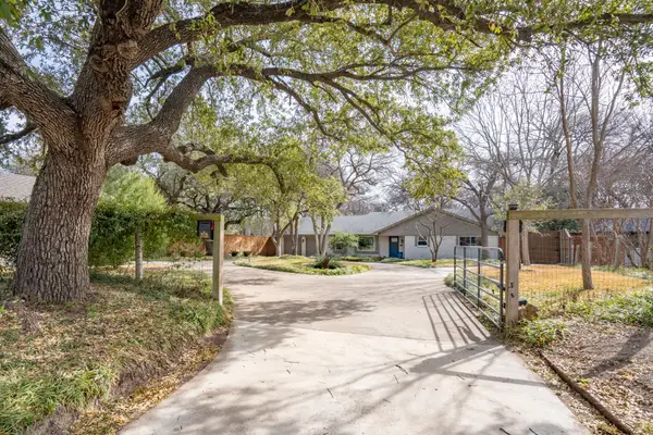 9576 Ash Creek Drive, Dallas, TX 75228