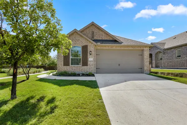 1016 Shire Drive, Aubrey, TX 76227
