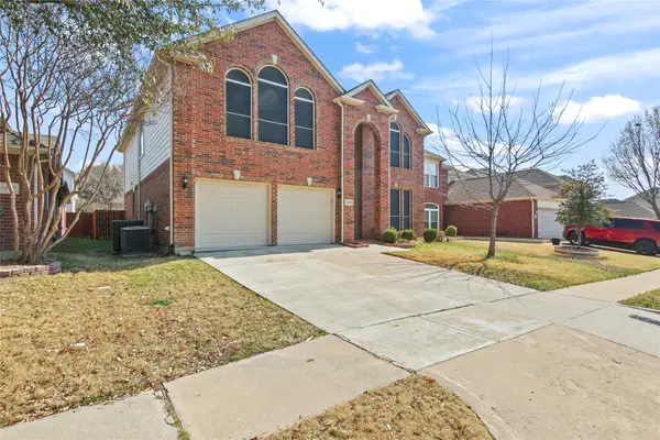 10028 Jessica Street, Fort Worth, TX 76244