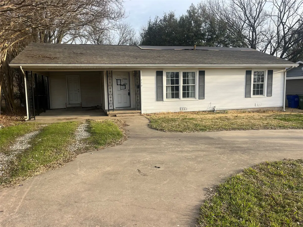 719 North Avenue, Whitesboro, TX 76273 - #1