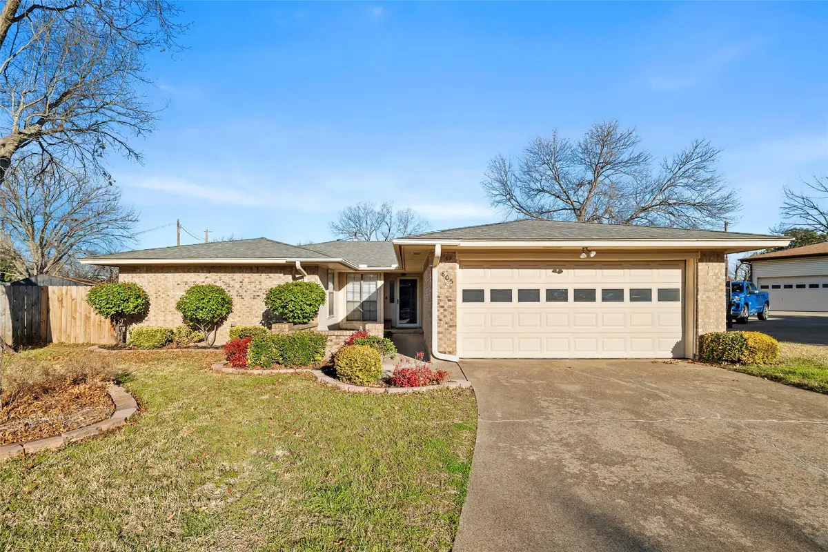 805 Cove Hollow, Irving, TX 75060 - #1