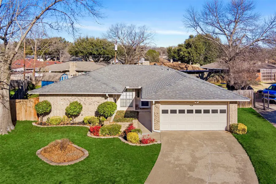 805 Cove Hollow, Irving, TX 75060 - #2