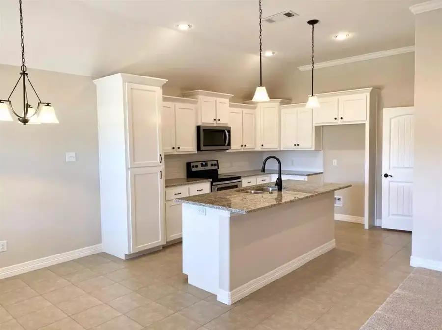 126 Frank Street, Greenville, TX 75402 - #2