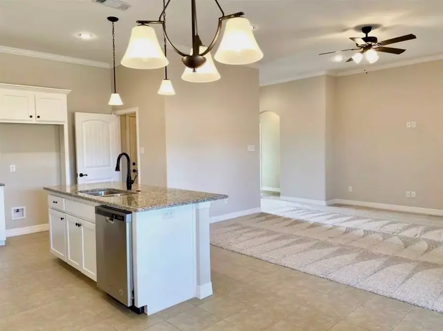 126 Frank Street, Greenville, TX 75402 - #3