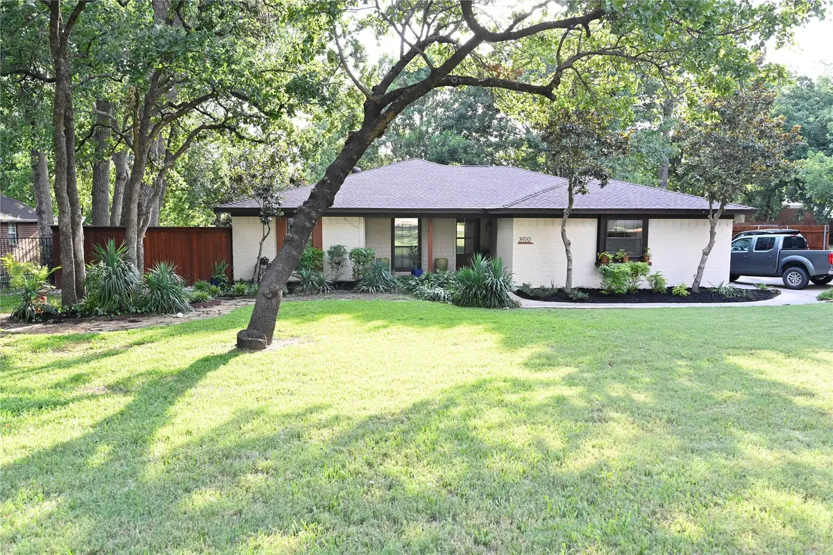 3920 Kelsey Court, Grapevine, TX 76051 - #1