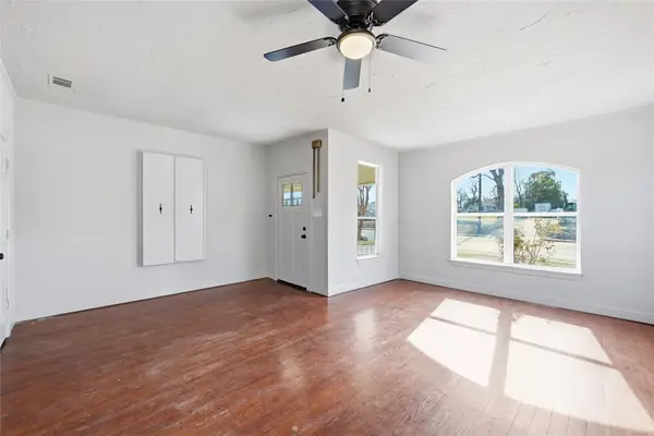 1215 N 18th Street, Waco, TX 76707