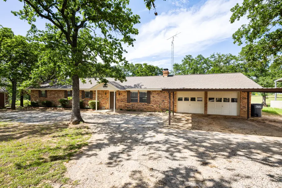 818 Country Club Road, Bowie, TX 76230 - #2