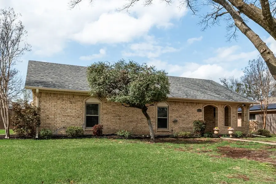 1803 Eastgate Drive, Terrell, TX 75160 - #2
