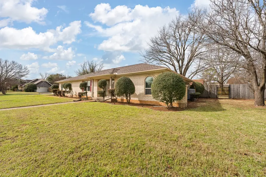 1002 Berkley Drive, Cleburne, TX 76033 - #3