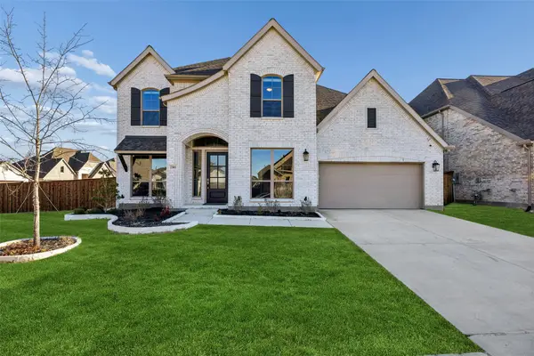 2301 Red Tailed Hawk Lane, McKinney, TX 75071