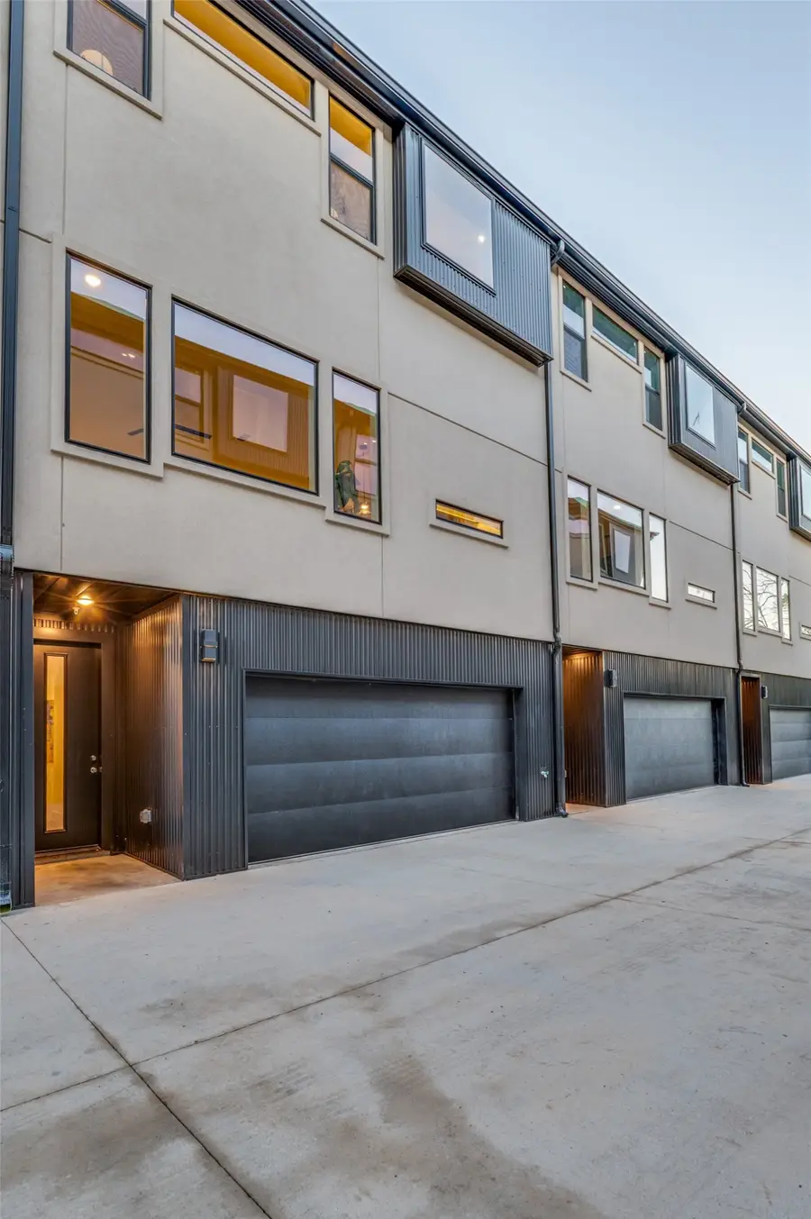 2900 Hawthorne Avenue #102, Dallas, TX 75219 - #2