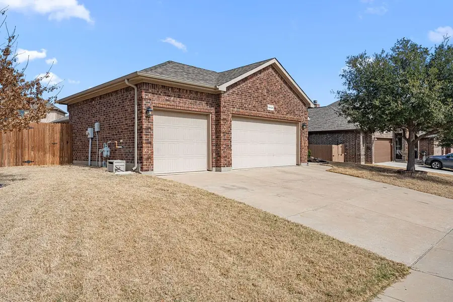 10424 Merced Lake Road, Fort Worth, TX 76177 - #2