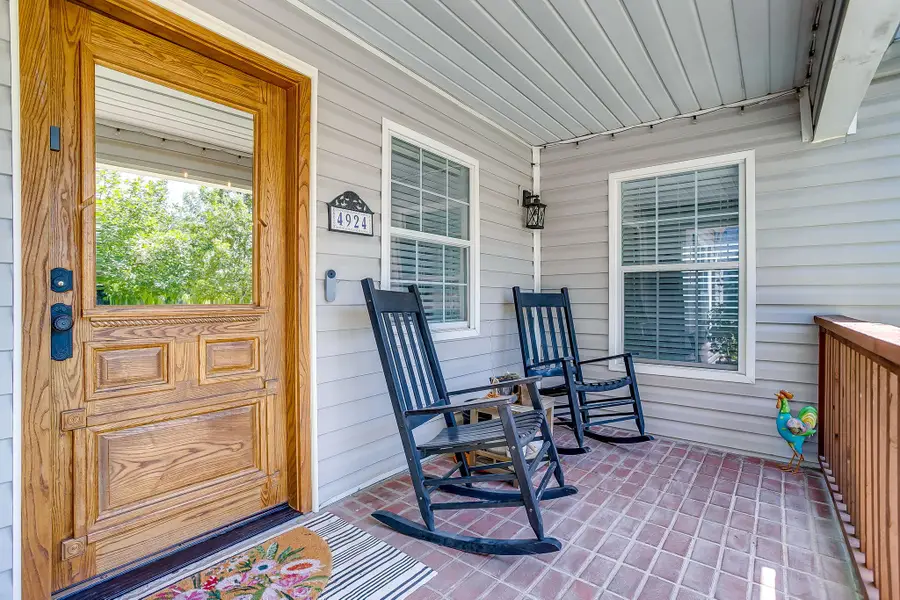 4924 Calmont Avenue, Fort Worth, TX 76107 - #2