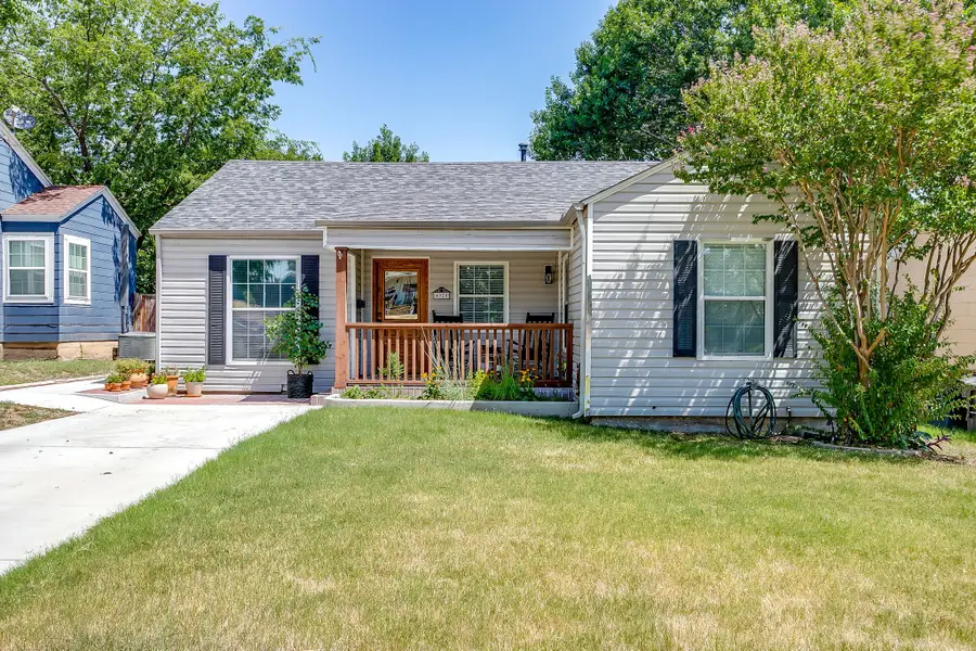 4924 Calmont Avenue, Fort Worth, TX 76107 - #3