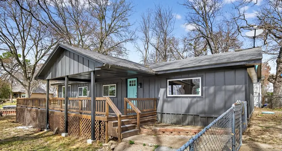 107 Lakewood Drive, Mabank, TX 75156 - #2