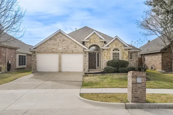 2727 Waterway Drive, Grand Prairie, TX 75054