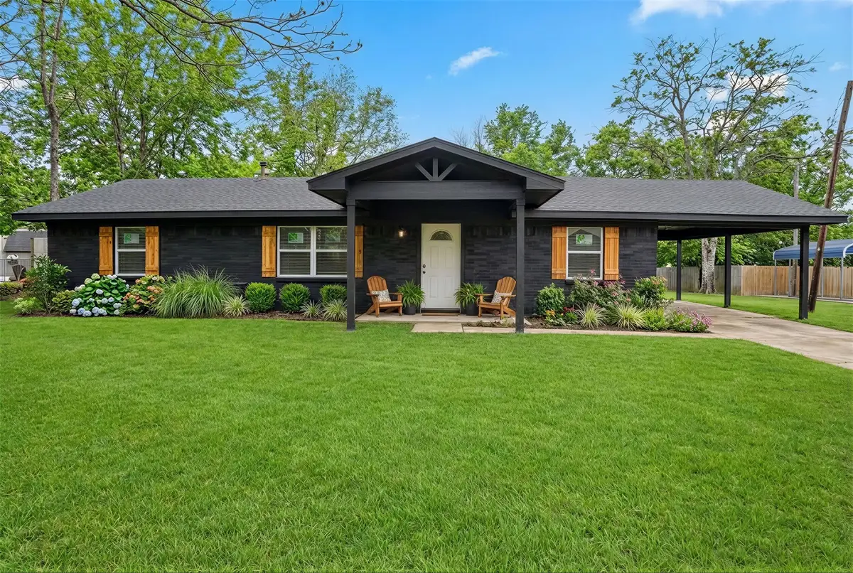 2247 W Sherman Street, Paris, TX 75460 - #1