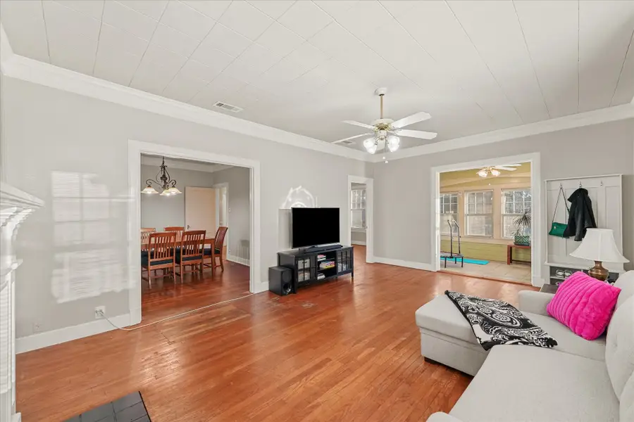 2221 Walnut Street, Greenville, TX 75401 - #3