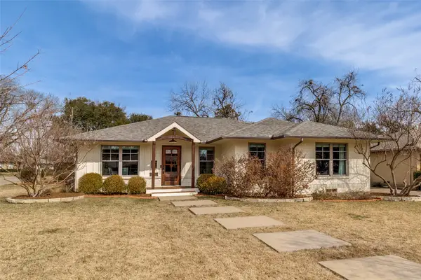 6737 Ravendale Lane, Dallas, TX 75214