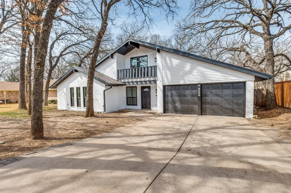 2009 Mosswood Court, Arlington, TX 76015 - #1