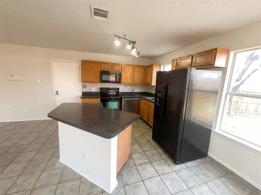 2029 Diamond Ridge Drive, Carrollton, TX 75010 - #2