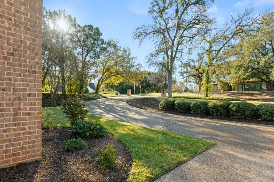 3201 Edward Drive, Waco, TX 76708 - #3