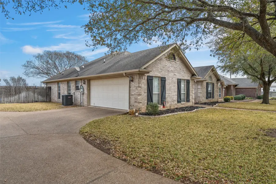 1421 Meadow Mountain Drive, Waco, TX 76712 - #2