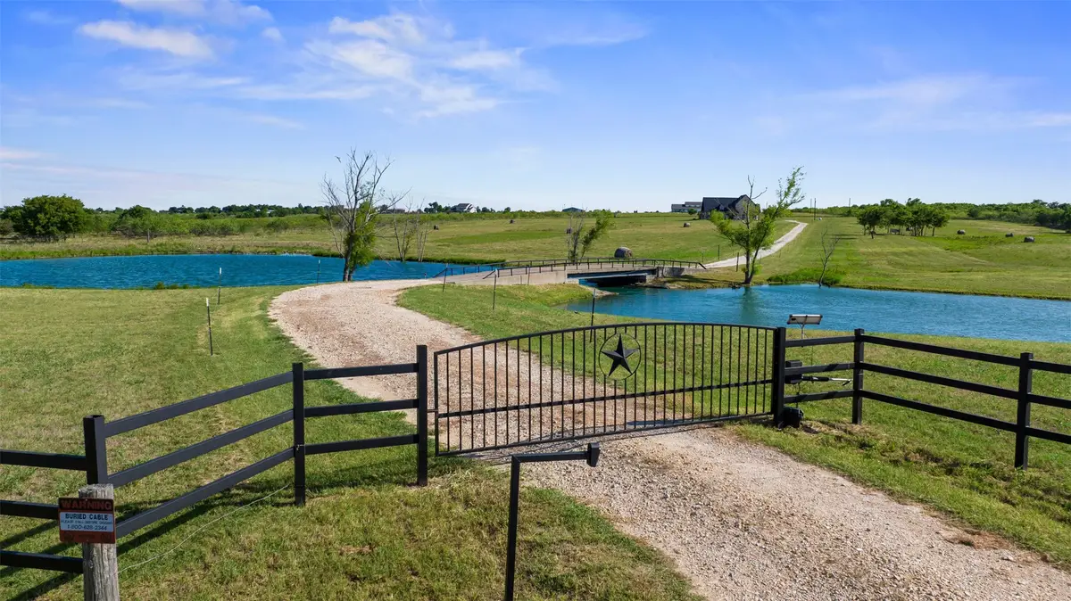 15949 E Us Highway 190, Rogers, TX 76569 - #1